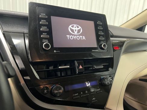 Used 2023 Toyota Camry LE image 7