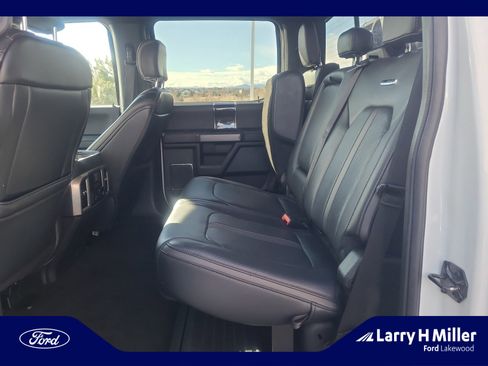 Used 2022 Ford F350 Platinum w/ FX4 Off-Road Package image 17