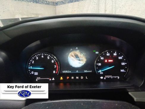 Used 2022 Ford Explorer XLT w/ Equipment Group 202A AWD/4WD image 38