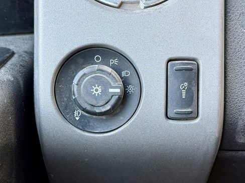 Used 2013 Ford F350 Lariat w/ Lariat Interior Pkg image 18