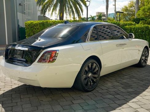 Used 2022 Rolls-Royce Ghost image 26