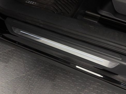 New 2025 Audi Q5 Premium Plus w/ Premium Plus image 17