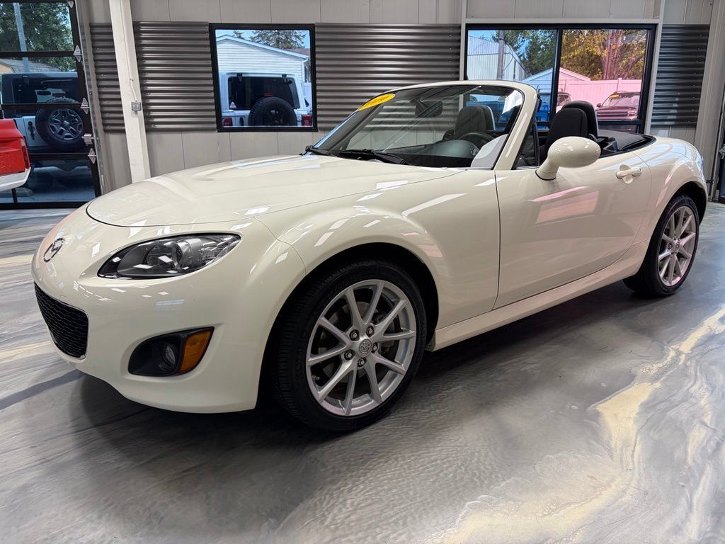 Used 2009 MAZDA MX-5 Miata Touring w/ Suspension Pkg RWD image 31