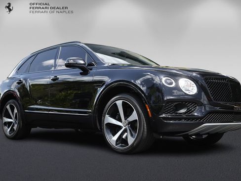Used 2019 Bentley Bentayga AWD/4WD image 1