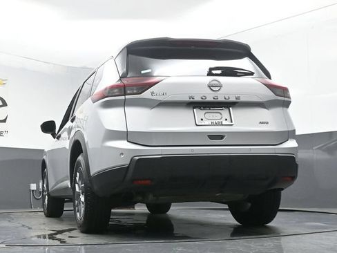 Used 2024 Nissan Rogue S AWD/4WD image 55