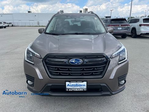 Used 2023 Subaru Forester Premium AWD/4WD image 8