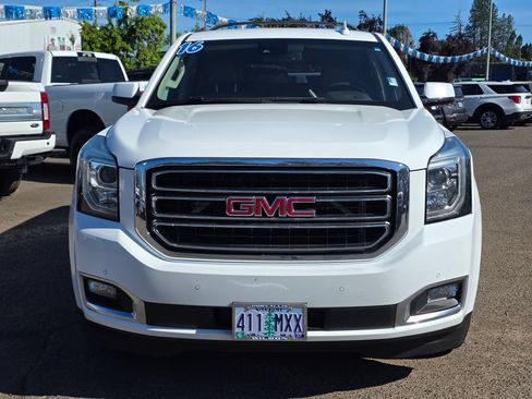Used 2016 GMC Yukon SLT w/ HD Trailering Package AWD/4WD image 6