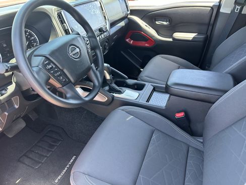 Used 2025 Nissan Frontier SV RWD image 25