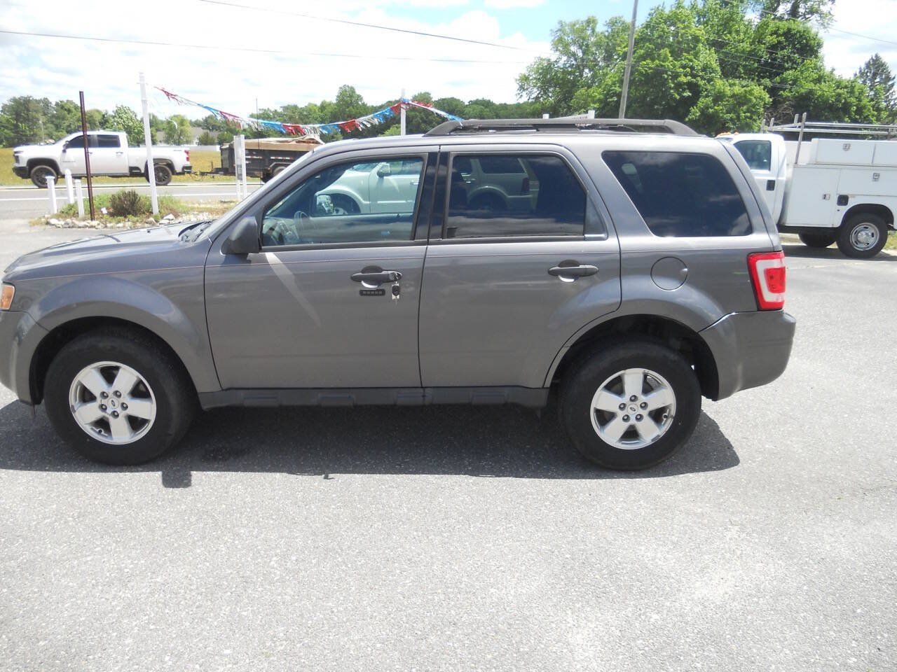 Used 2011 Ford Escape XLT w/ 202A Rapid Spec Order Code FWD image 10