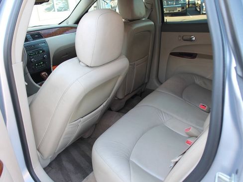 Used 2005 Buick LaCrosse CXL w/ Gold Convenience Package FWD image 28