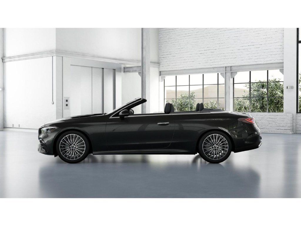 Used 2024 Mercedes-Benz CLE 300 4MATIC Cabriolet image 34