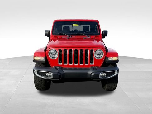 Used 2021 Jeep Gladiator Overland image 2