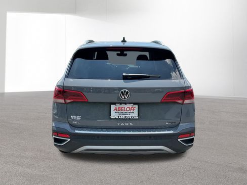 Used 2023 Volkswagen Taos SEL AWD/4WD image 4
