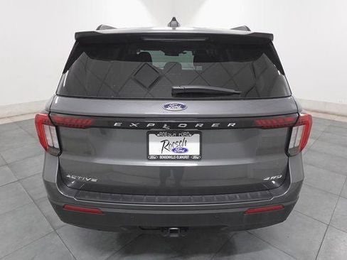 Used 2025 Ford Explorer Active image 4