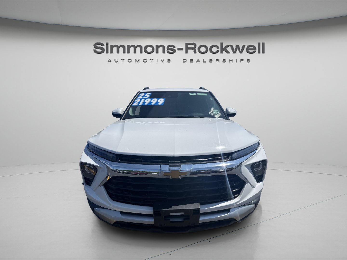 Used 2025 Chevrolet TrailBlazer LT AWD/4WD image 6