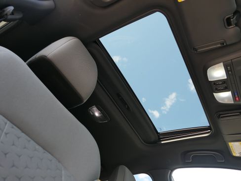 Certified 2024 Subaru Crosstrek 2.5i Sport w/ Crosstrek Mirror Package AWD/4WD image 28