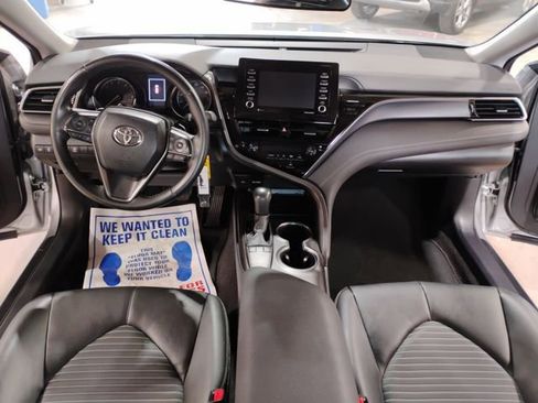 Used 2024 Toyota Camry SE image 18