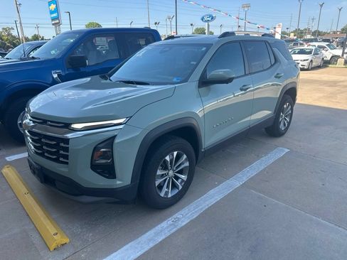Used 2025 Chevrolet Equinox LT w/ Convenience Package II AWD/4WD image 25
