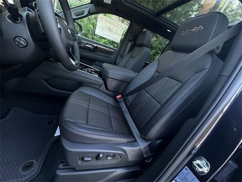 New 2026 Chevrolet Tahoe High Country image 18