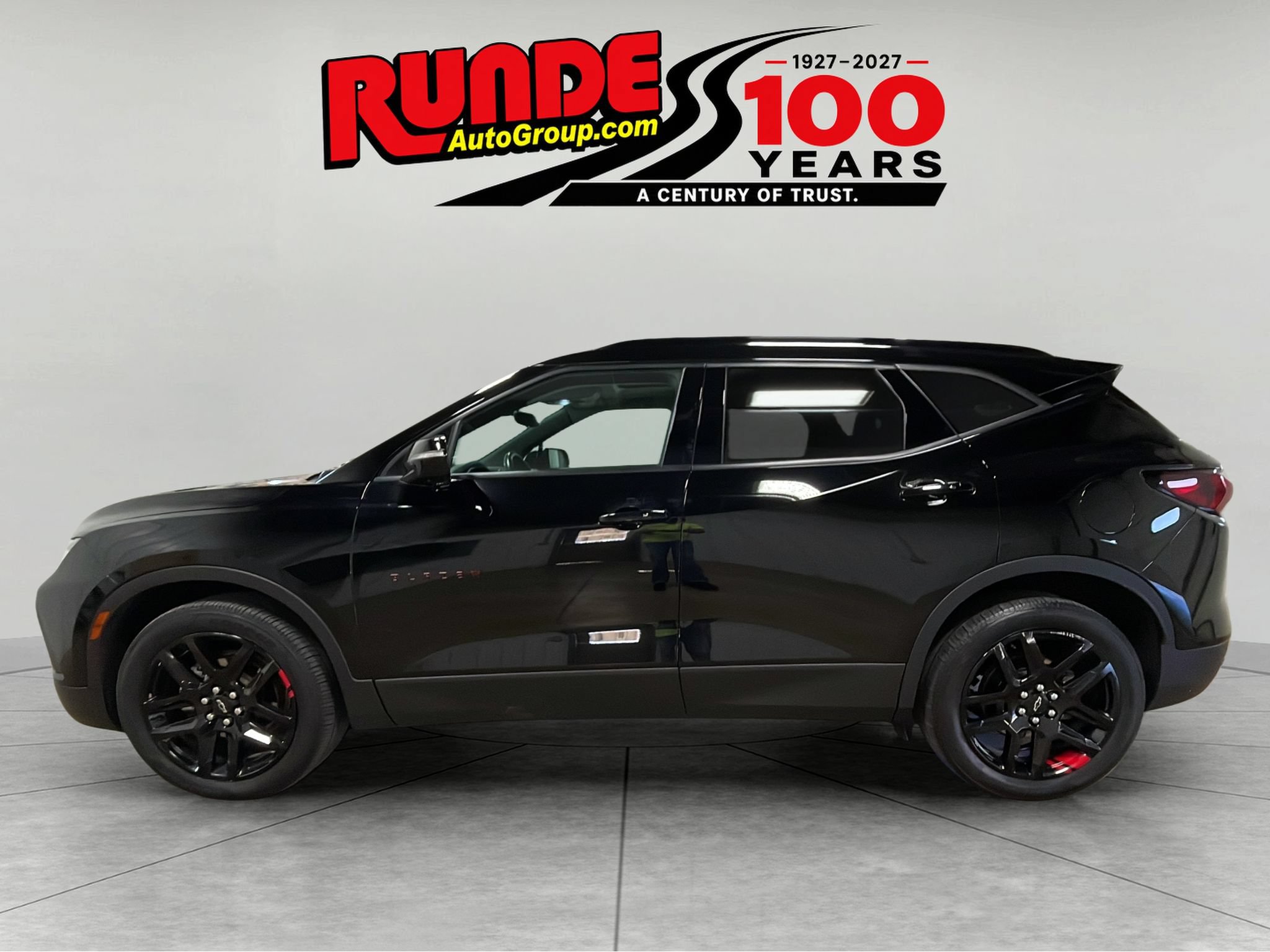 Used 2021 Chevrolet Blazer LT w/ Redline Edition AWD/4WD image 2