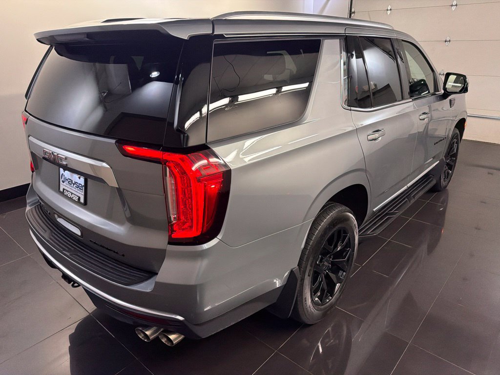 Used 2023 GMC Yukon Denali w/ LPO, Floor Liner Package AWD/4WD image 6