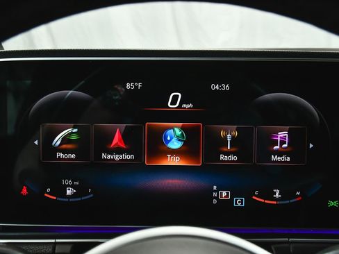 Used 2021 Mercedes-Benz GLE 350 4MATIC image 46