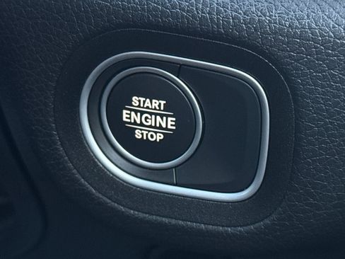 Used 2025 Mercedes-Benz GLE 450e GLE 450e image 23