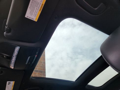 Used 2021 Mercedes-Benz C 300 4MATIC Sedan image 33