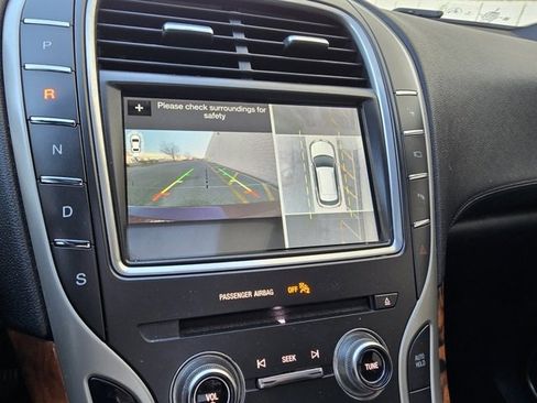 Used 2018 Lincoln MKX Reserve image 49