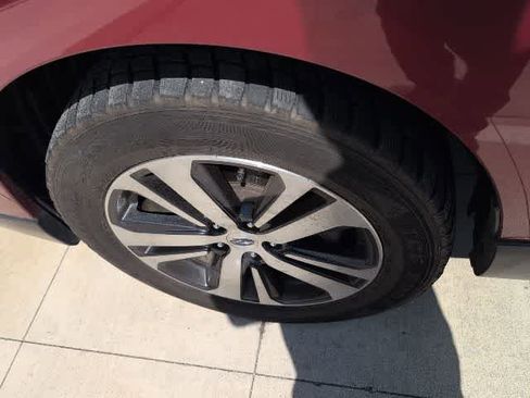 Used 2019 Subaru Outback 2.5i Limited image 11