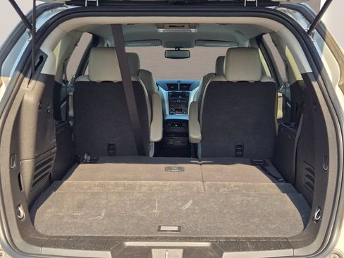 Used 2012 Chevrolet Traverse LTZ FWD image 13