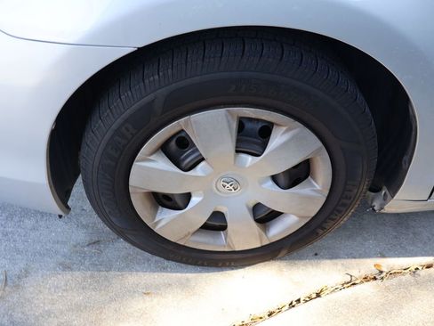 Used 2007 Toyota Camry LE FWD image 4