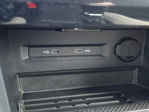 New 2026 Volkswagen Taos SE AWD/4WD image 41