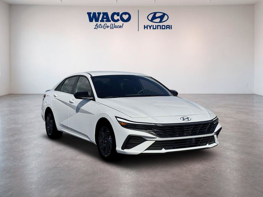 New 2026 Hyundai Elantra SEL FWD image 11