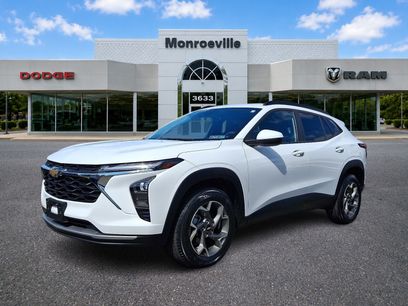 Used 2025 Chevrolet Trax LT