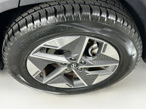 Used 2025 Hyundai Tucson SEL FWD image 11