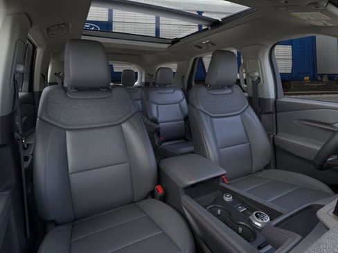 New 2025 Ford Explorer Active w/ Active Comfort Package image 30