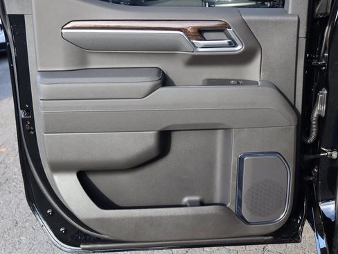 New 2026 GMC Sierra 1500 Elevation image 18