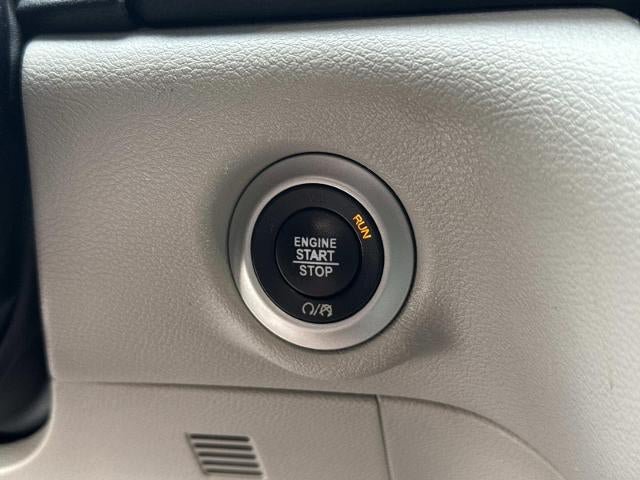 Used 2021 Chrysler Pacifica Touring-L FWD image 22