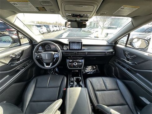 Certified 2022 Lincoln Corsair AWD w/ Equipment Group 101A image 16