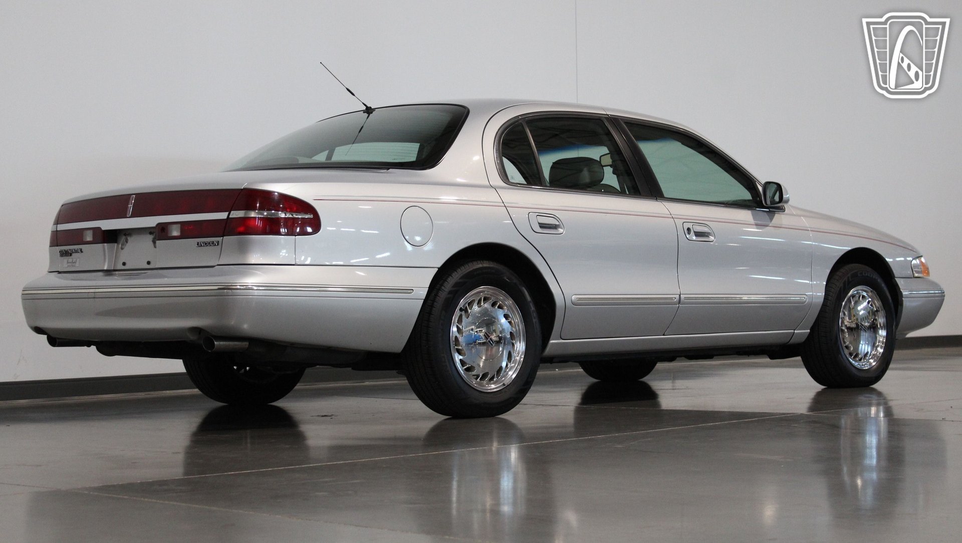 Used 1996 Lincoln Continental FWD image 24