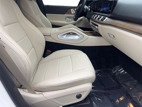 Used 2024 Mercedes-Benz GLE 350 4MATIC image 43