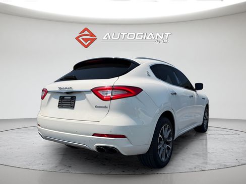 Used 2017 Maserati Levante S AWD/4WD image 15