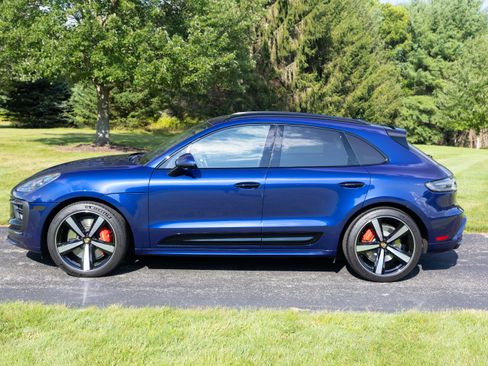 Used 2024 Porsche Macan GTS AWD/4WD image 59