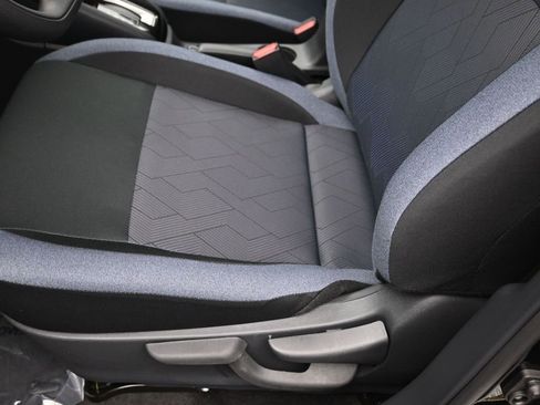 New 2025 Nissan Versa SV w/ Trunk Package image 15