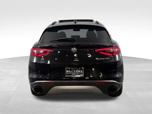 Used 2022 Alfa Romeo Stelvio Ti AWD/4WD image 7