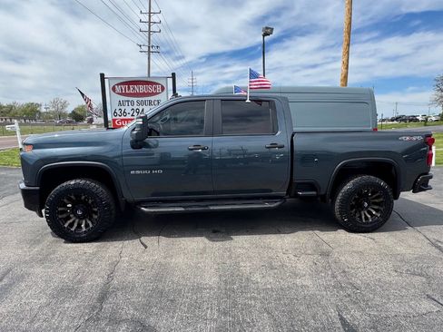 Used 2020 Chevrolet Silverado 2500 Custom w/ Custom Value Package image 1