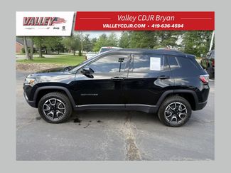 Used 2024 Jeep Compass Trailhawk AWD/4WD video 1
