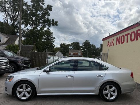 Used 2015 Volkswagen Passat 1.8T SE image 4
