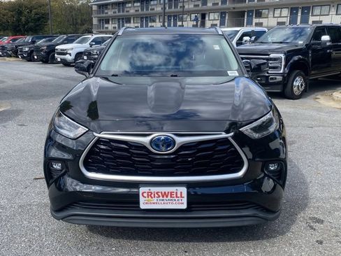 Used 2021 Toyota Highlander XLE image 10